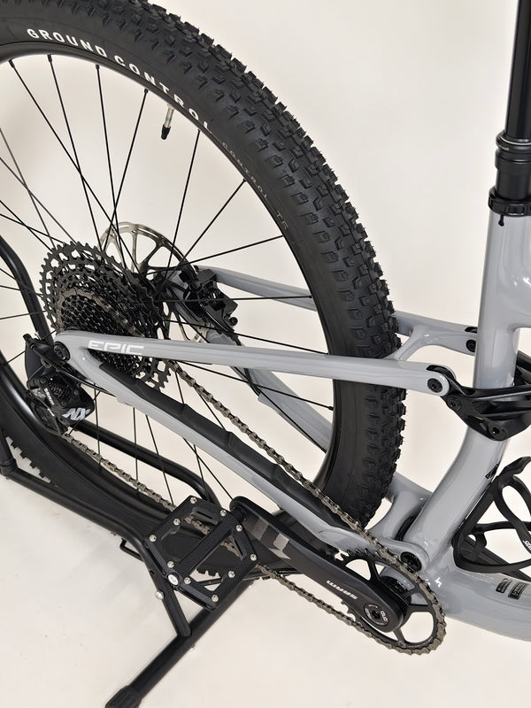 Specialized Epic EVO 29 2022 CARBON / LARGE / RRP: £4,500.00 / Excellent Condition!