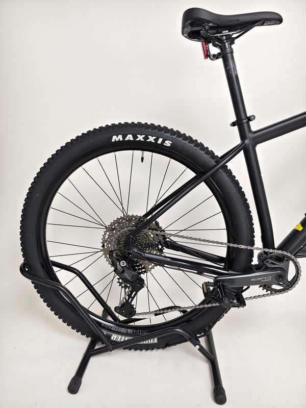 VooDoo Bizango 2025 / LARGE / RRP: £750.00 / Like NEW!