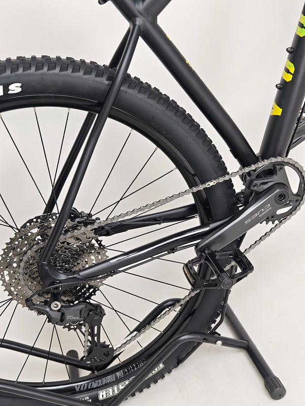 VooDoo Bizango 2025 / LARGE / RRP: £750.00 / Like NEW!