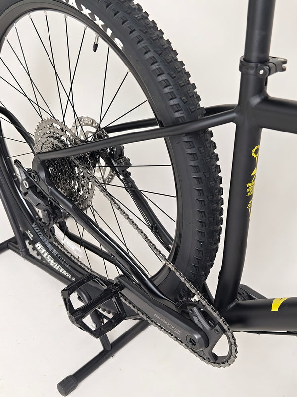 VooDoo Bizango 2025 / LARGE / RRP: £750.00 / Like NEW!