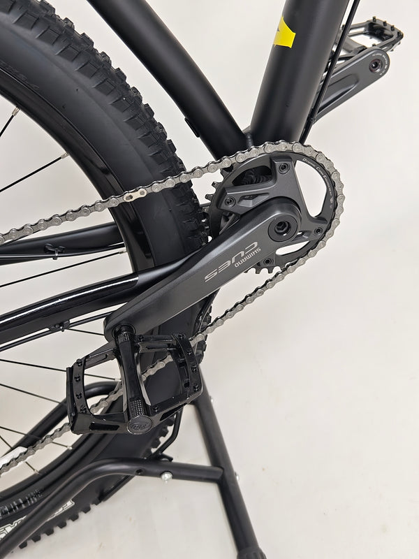 VooDoo Bizango mountain bike highlighting its suspension and frame integrity.