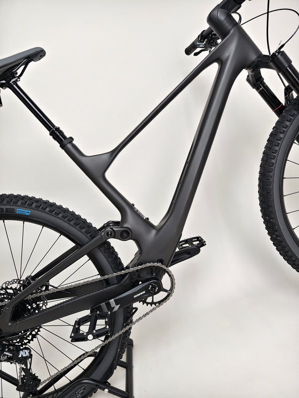 Scott SPARK 940 2024 Carbon Full Suspension / LARGE / RRP: £3,799.00 / Never Been Used!