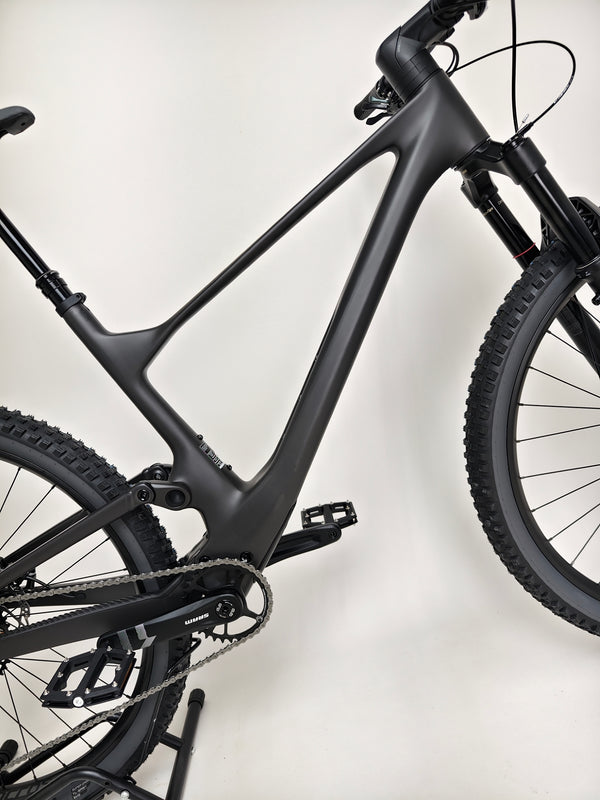 Scott SPARK 940 2024 Carbon Full Suspension / LARGE / RRP: £3,799.00 / Never Been Used!