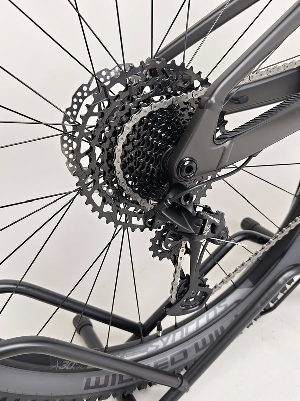 Scott SPARK 940 2024 Carbon Full Suspension / LARGE / RRP: £3,799.00 / Never Been Used!