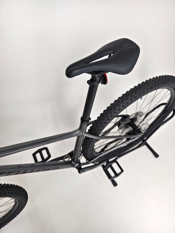 Specialized Chisel Hardtail 2025 / MEDIUM / RRP: £2,000.00 / Used only ONCE!