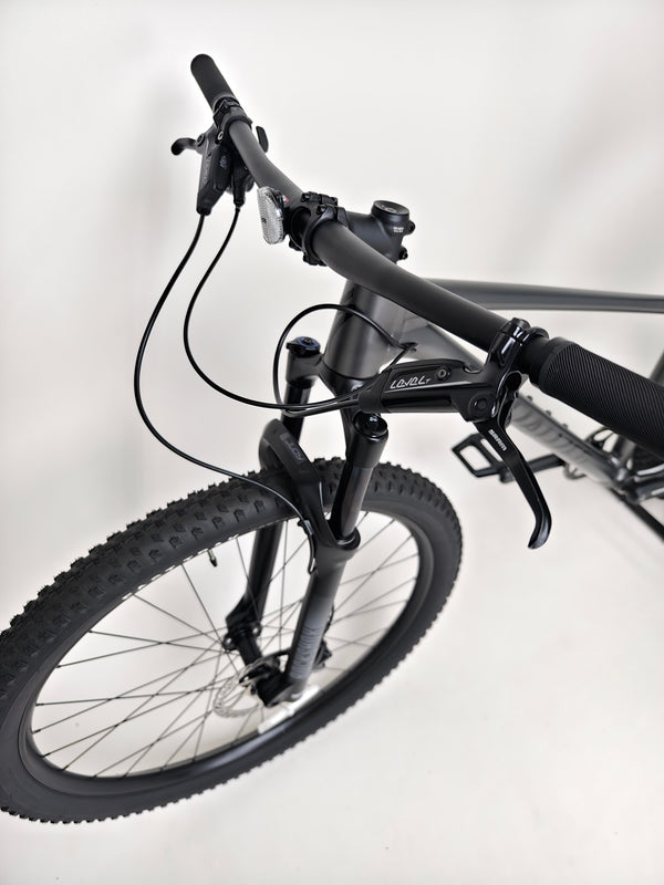 Specialized Chisel Hardtail 2025 / MEDIUM / RRP: £2,000.00 / Used only ONCE!