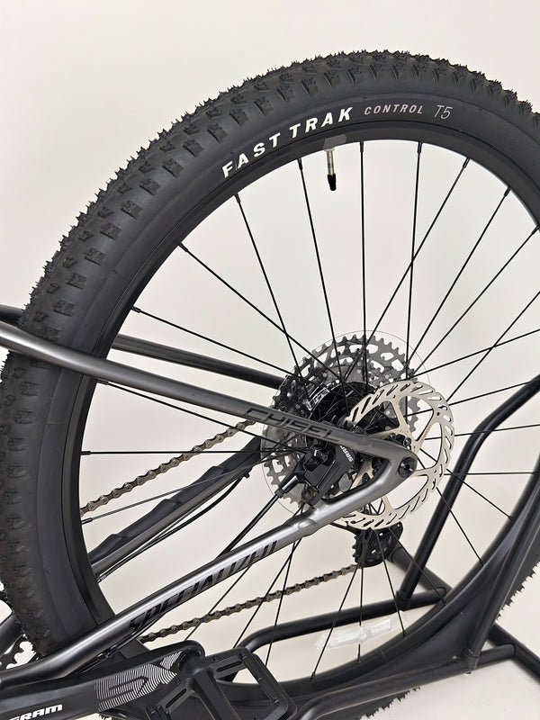 Specialized Chisel Hardtail 2025 / MEDIUM / RRP: £2,000.00 / Used only ONCE!