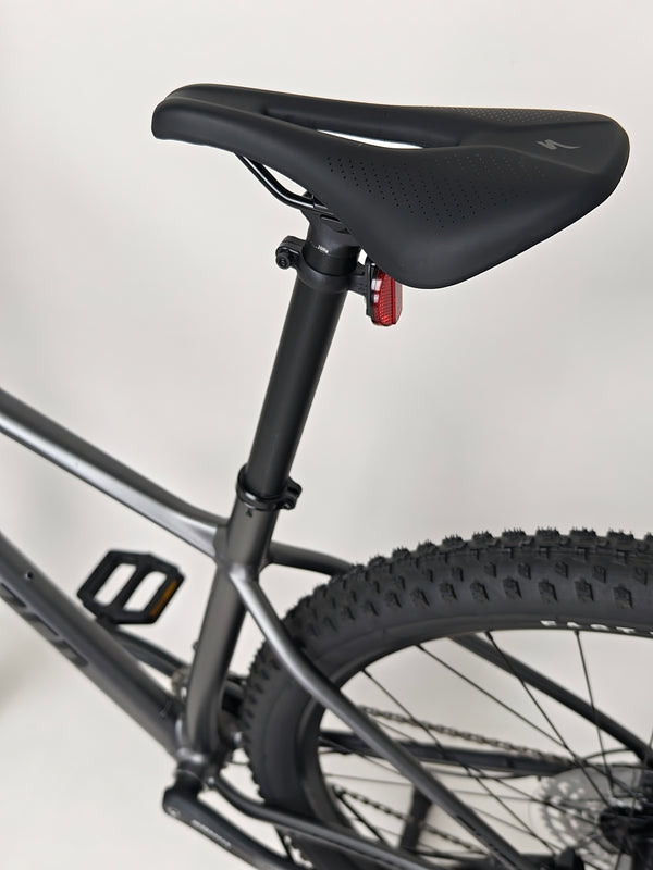 Specialized Chisel Hardtail 2025 / MEDIUM / RRP: £2,000.00 / Used only ONCE!