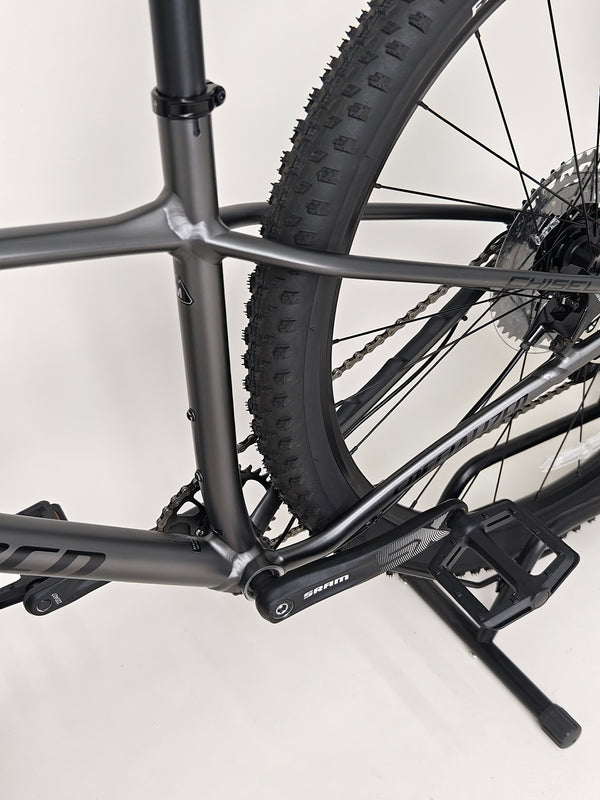 Specialized Chisel Hardtail 2025 / MEDIUM / RRP: £2,000.00 / Used only ONCE!