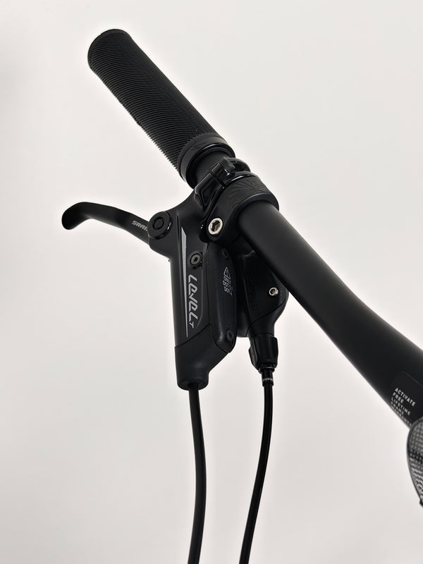 Specialized Chisel Hardtail 2025 / MEDIUM / RRP: £2,000.00 / Used only ONCE!