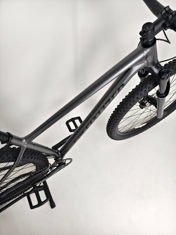 Specialized Chisel Hardtail 2025 / MEDIUM / RRP: £2,000.00 / Used only ONCE!