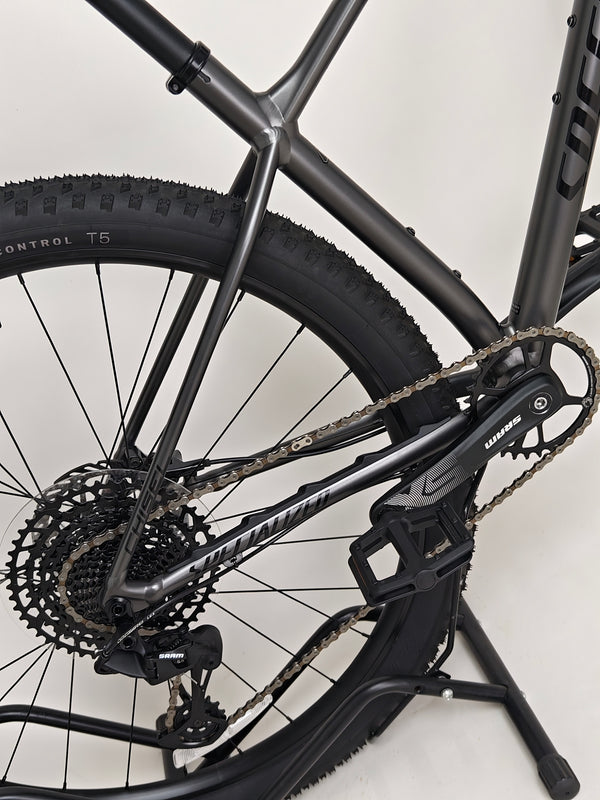 Specialized Chisel Hardtail 2025 / MEDIUM / RRP: £2,000.00 / Used only ONCE!