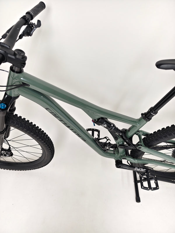 Specialized Stumpjumper Comp Alloy 2021 / LARGE / FOX/ RRP: £2,950.00 / Very Good Condition