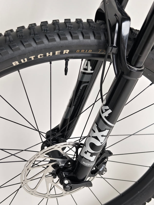 Specialized Stumpjumper Comp Alloy 2021 / LARGE / FOX/ RRP: £2,950.00 / Very Good Condition