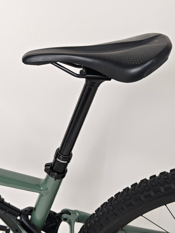 Specialized Stumpjumper Comp Alloy 2021 / LARGE / FOX/ RRP: £2,950.00 / Very Good Condition