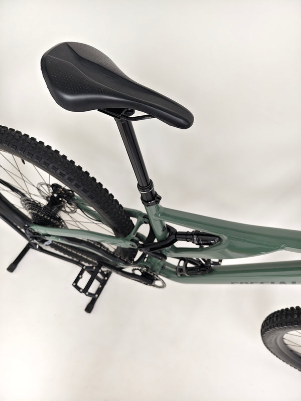 Specialized Stumpjumper Comp Alloy 2021 / LARGE / FOX/ RRP: £2,950.00 / Very Good Condition