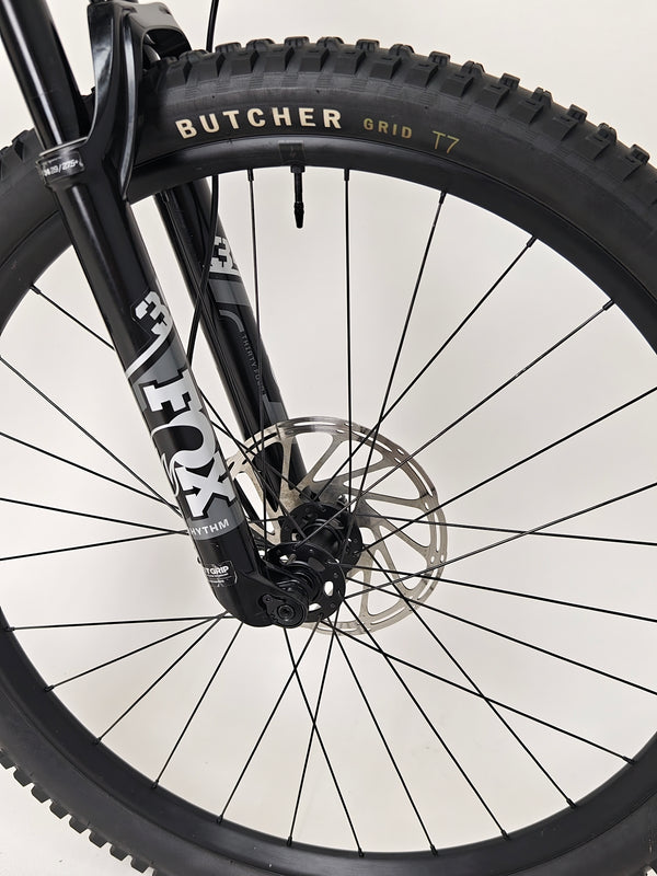 Specialized Stumpjumper Comp Alloy 2021 / LARGE / FOX/ RRP: £2,950.00 / Very Good Condition