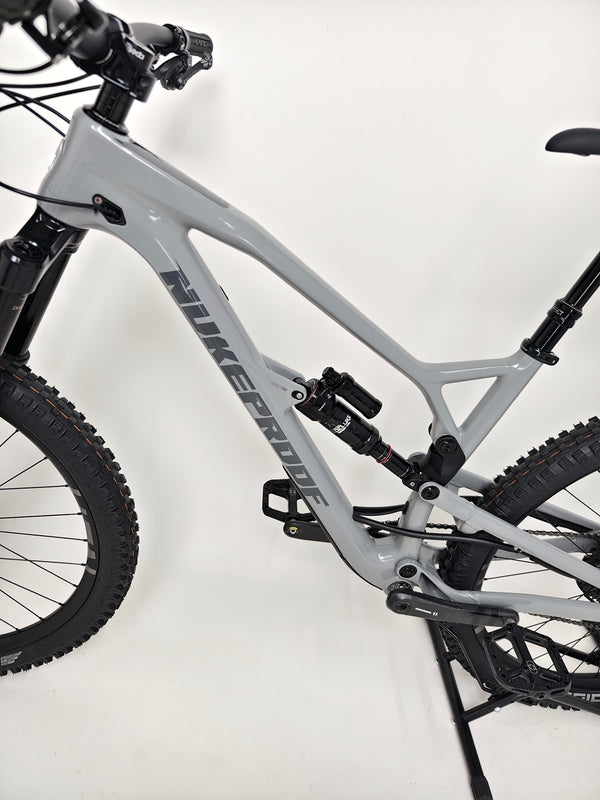 Nukeproof Mega 290 CARBON / LARGE / RRP: £5,499.00 / Very Good Condition