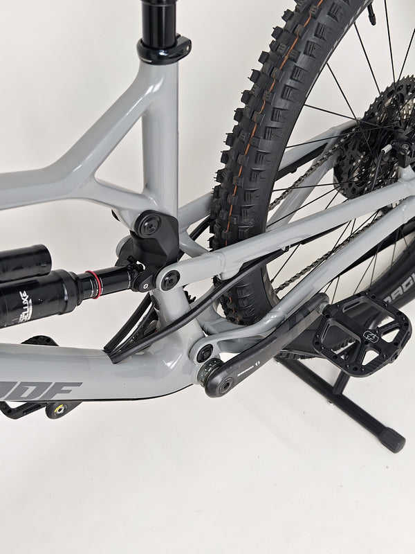 Nukeproof Mega 290 CARBON / LARGE / RRP: £5,499.00 / Very Good Condition