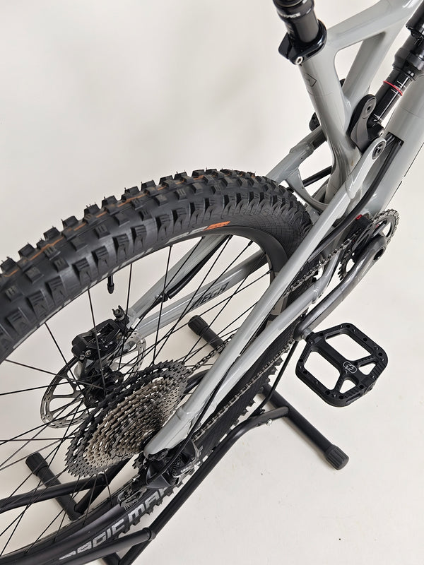 Nukeproof Mega 290 CARBON / LARGE / RRP: £5,499.00 / Very Good Condition