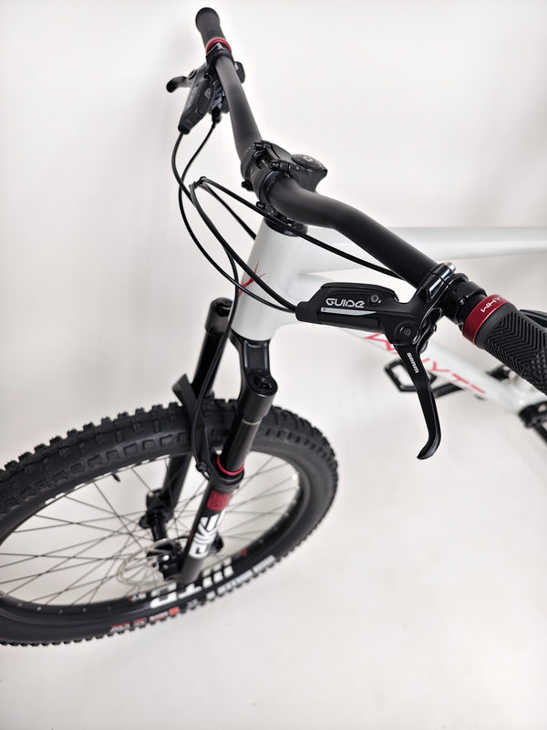 Whyte 905 V4 2022 / LARGE / RRP: £2,099.00 / Excellent Condition!