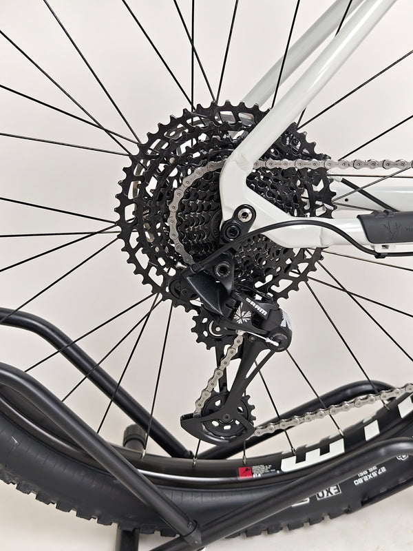 Whyte 905 V4 2022 / LARGE / RRP: £2,099.00 / Excellent Condition!