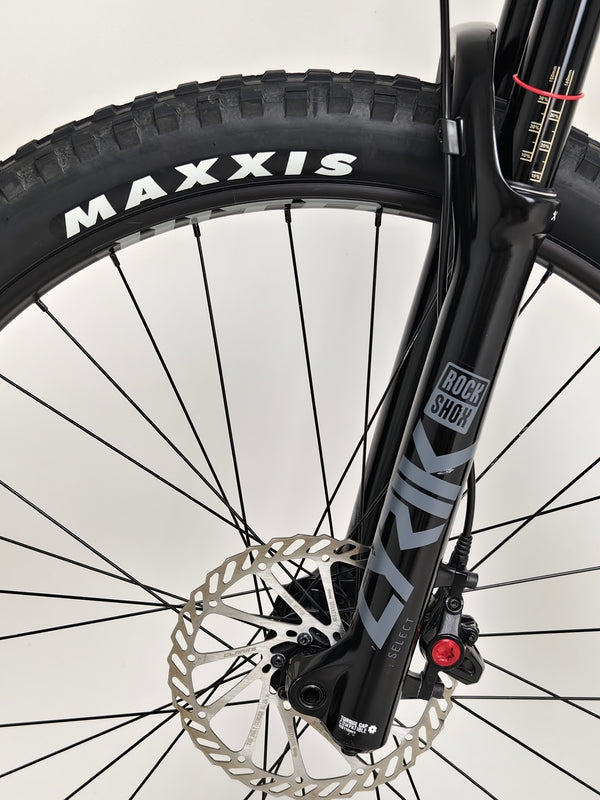 Orange P7 27.5 S 2024 / LARGE / 27.5”/ RRP: £2,600.00 / Excellent Condition