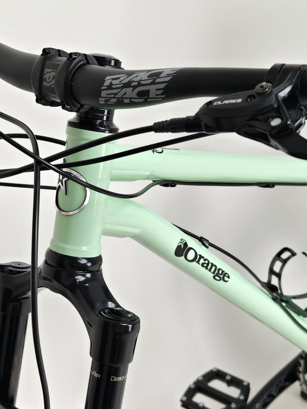 Orange P7 27.5 S 2024 / LARGE / 27.5”/ RRP: £2,600.00 / Excellent Condition