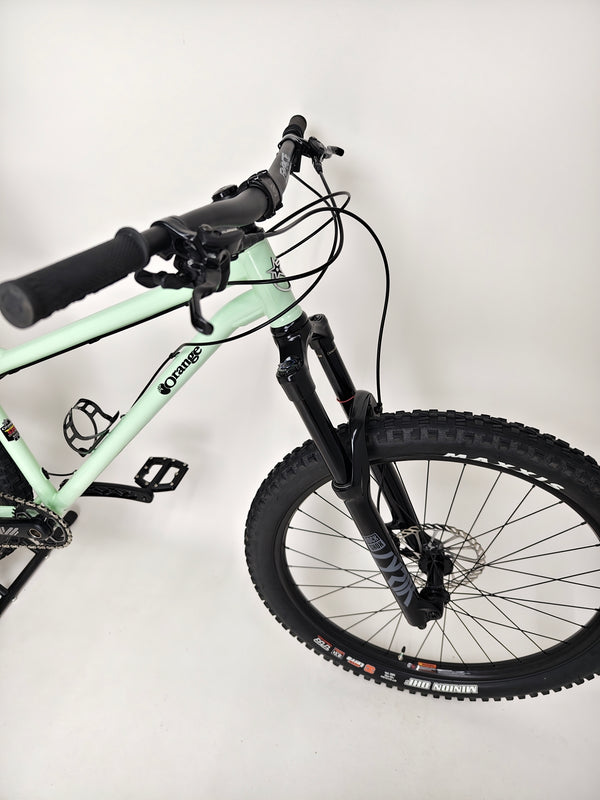 Orange P7 27.5 S 2024 / LARGE / 27.5”/ RRP: £2,600.00 / Excellent Condition