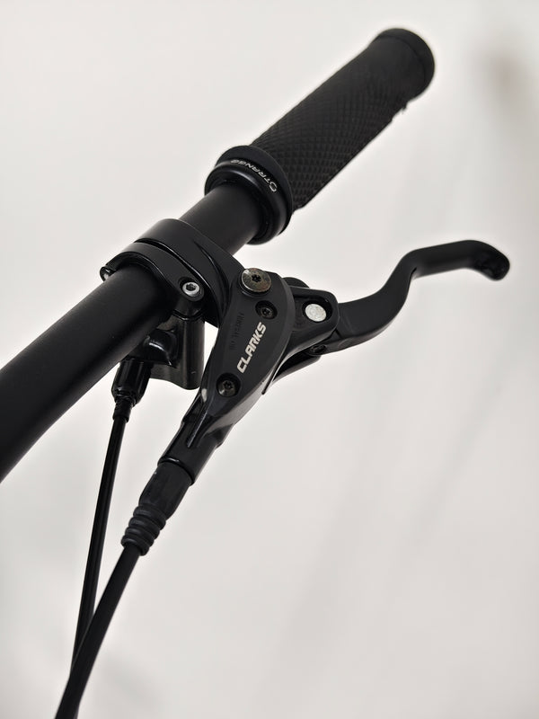 Orange P7 27.5 S 2024 / LARGE / 27.5”/ RRP: £2,600.00 / Excellent Condition