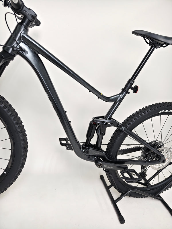 Giant Stance 29 2 2024 / LARGE / RRP: £1,999.00 / Tubeless / Excellent Condition