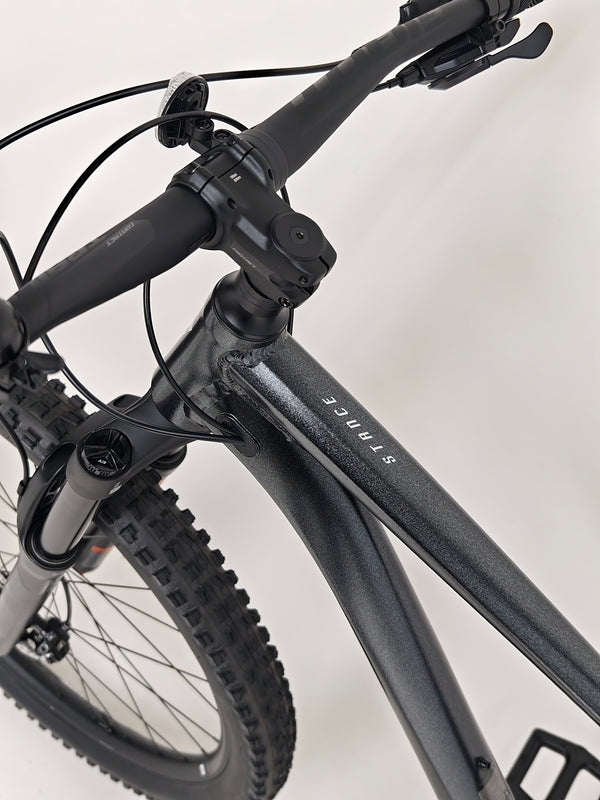 Giant Stance 29 2 2024 / LARGE / RRP: £1,999.00 / Tubeless / Excellent Condition