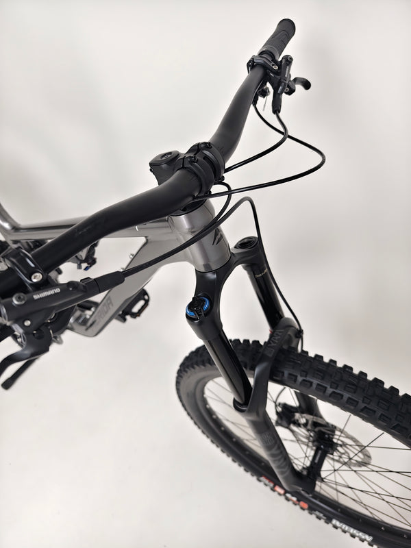 Close-up of the rear shock on the Merida One-Sixty 500 2023 showcasing dampening technology.