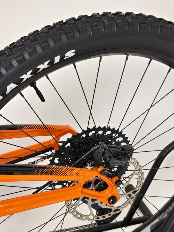 Orange ALPINE 6 RS 2022/ LARGE / ZEB + Cane Creek / RRP: £5,700.00 / Excellent Condition!