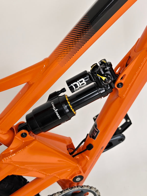 Orange ALPINE 6 RS 2022/ LARGE / ZEB + Cane Creek / RRP: £5,700.00 / Excellent Condition!