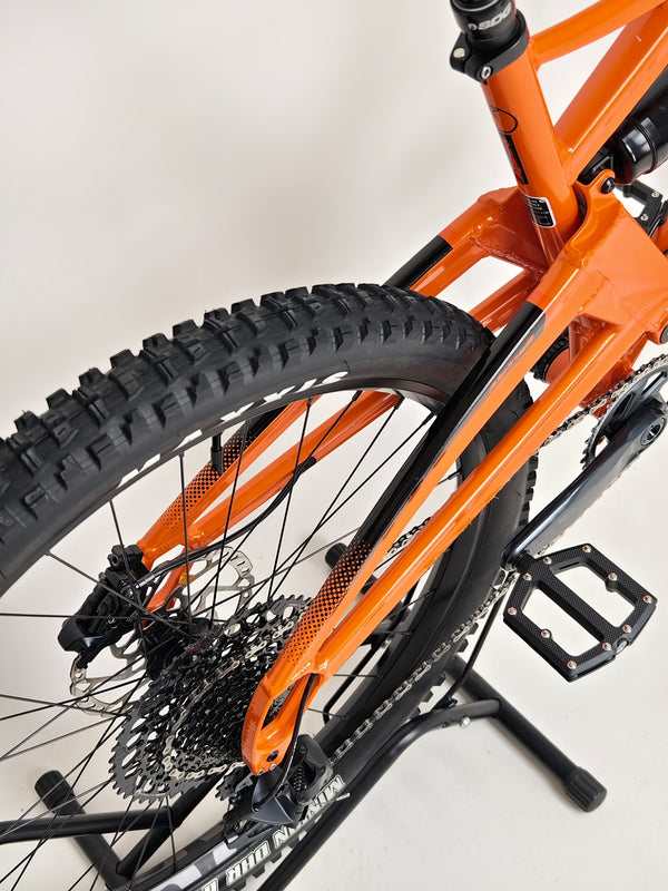 Orange ALPINE 6 RS 2022/ LARGE / ZEB + Cane Creek / RRP: £5,700.00 / Excellent Condition!