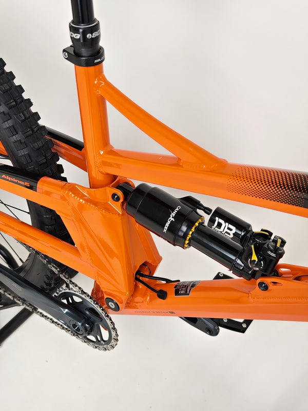 Orange ALPINE 6 RS 2022/ LARGE / ZEB + Cane Creek / RRP: £5,700.00 / Excellent Condition!