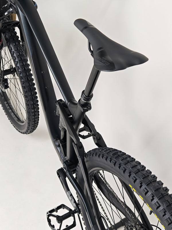 Cube Stereo 170 SL 29 mountain bike 2021 on a rocky terrain showing robustness.