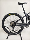 Detailed view of the handling of the Cube Stereo 170 SL 29 mountain bike 2021.