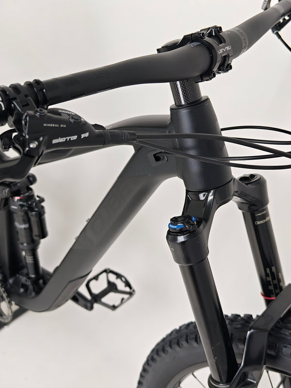 Cube Stereo 170 SL 29 mountain bike 2021 under natural light highlighting frame features.