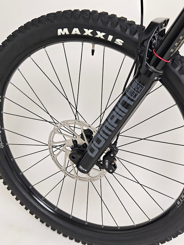 Nukeproof Giga 290 Comp Carbon 2022 / LARGE / RRP: £3,699.00 / Very Good Condition