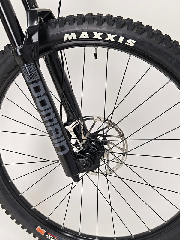 Nukeproof Giga 290 Comp Carbon 2022 / LARGE / RRP: £3,699.00 / Very Good Condition