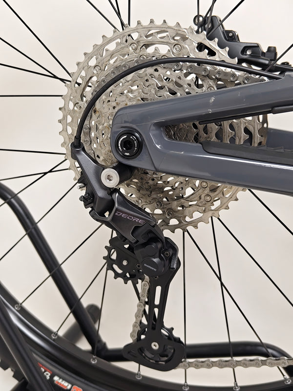 Nukeproof Giga 290 Comp Carbon 2022 / LARGE / RRP: £3,699.00 / Very Good Condition