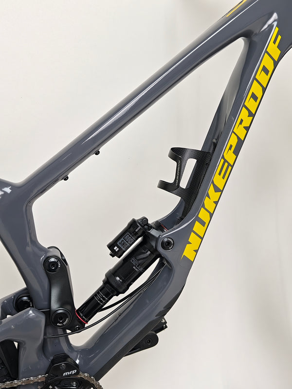 Nukeproof Giga 290 Comp Carbon 2022 / LARGE / RRP: £3,699.00 / Very Good Condition