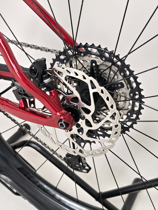 2024 Trek ROSCOE 9 Bike / MEDIMUM / RRP: £1,675.00/ Very Good Condition