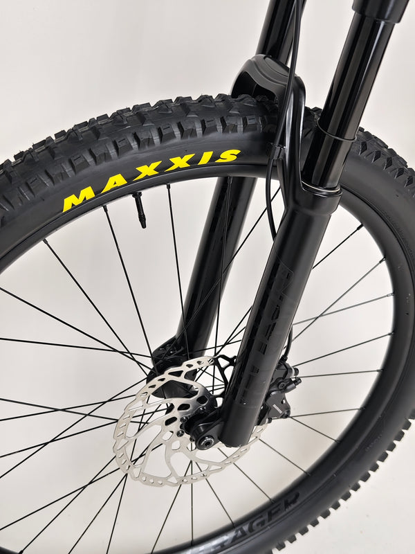 2024 Trek ROSCOE 9 Bike / MEDIMUM / RRP: £1,675.00/ Very Good Condition