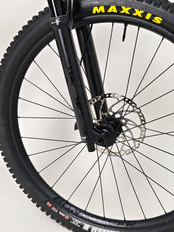 2024 Trek ROSCOE 9 Bike / MEDIMUM / RRP: £1,675.00/ Very Good Condition