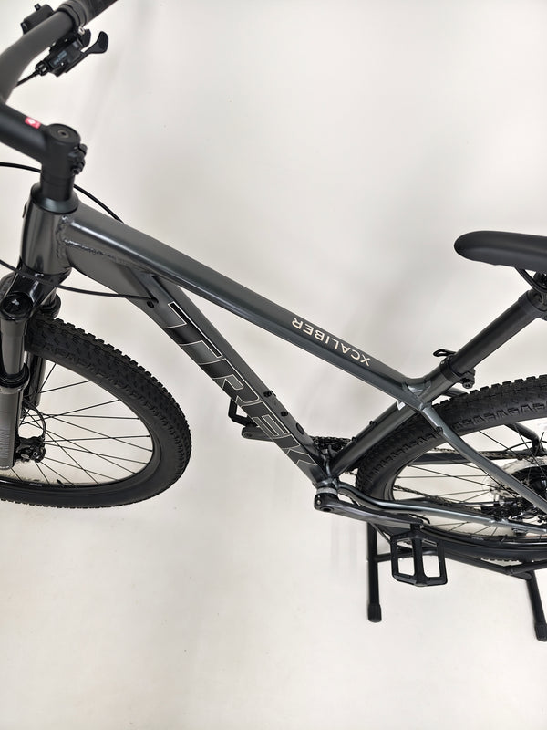 Trek X-Caliber 8 2023 Mountain Bike / MEDIUM / RRP: £1,390.00 / LIKE NEW!