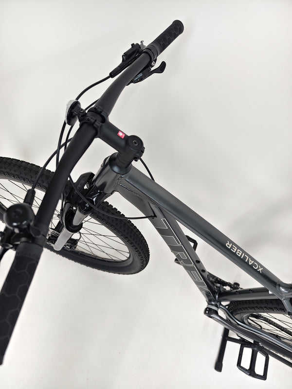 Trek X-Caliber 8 2023 Mountain Bike / MEDIUM / RRP: £1,390.00 / LIKE NEW!