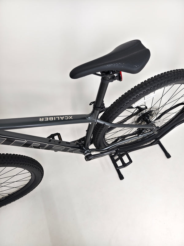 Trek X-Caliber 8 2023 Mountain Bike / MEDIUM / RRP: £1,390.00 / LIKE NEW!